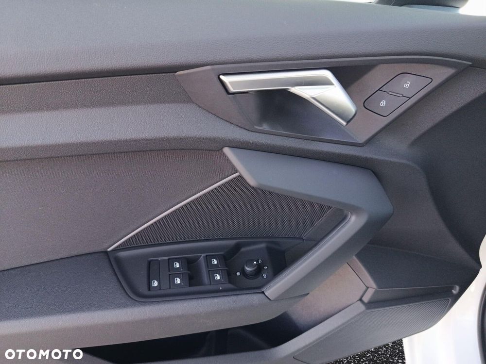 Audi A3 Sportback - 13
