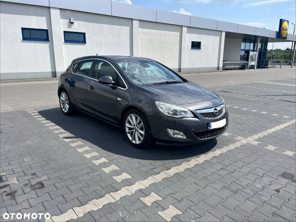Opel Astra 1.7 CDTI - 10