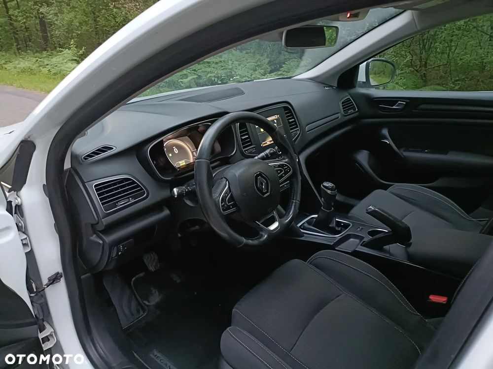 Renault Megane 1.5 dCi Business - 9