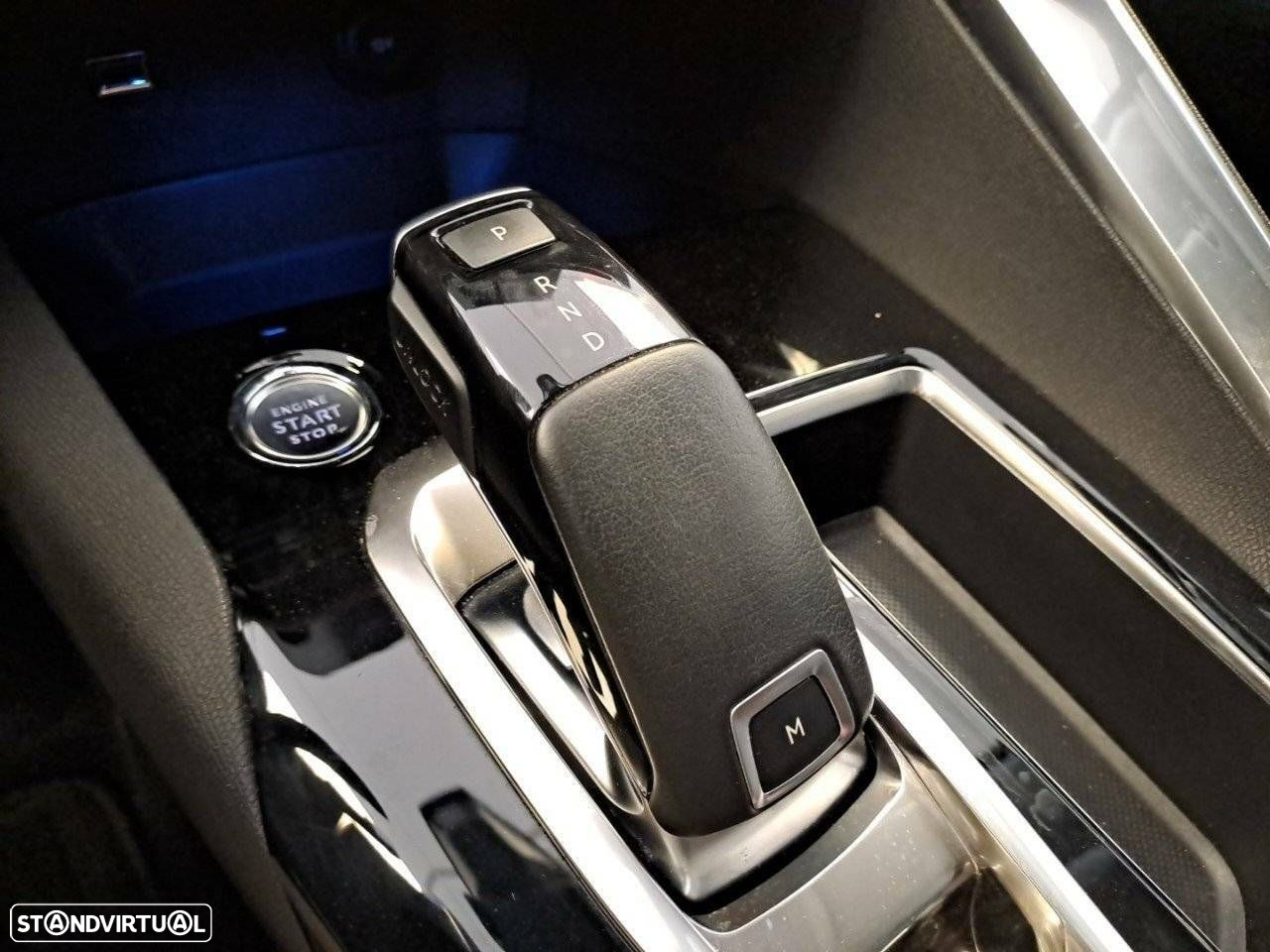 Peugeot 3008 1.5 BlueHDi Allure EAT8 - 19