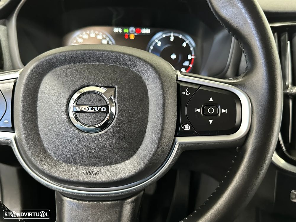 Volvo V60 2.0 T6 AWD TE Inscription Expression - 26