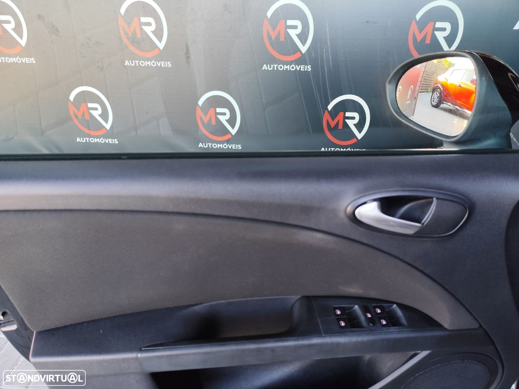 SEAT Leon 2.0 TSI Cupra R - 37