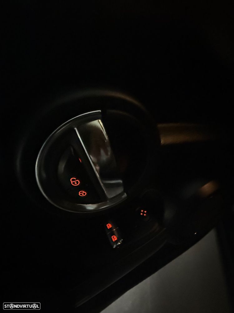 MINI 3 Portas - 13