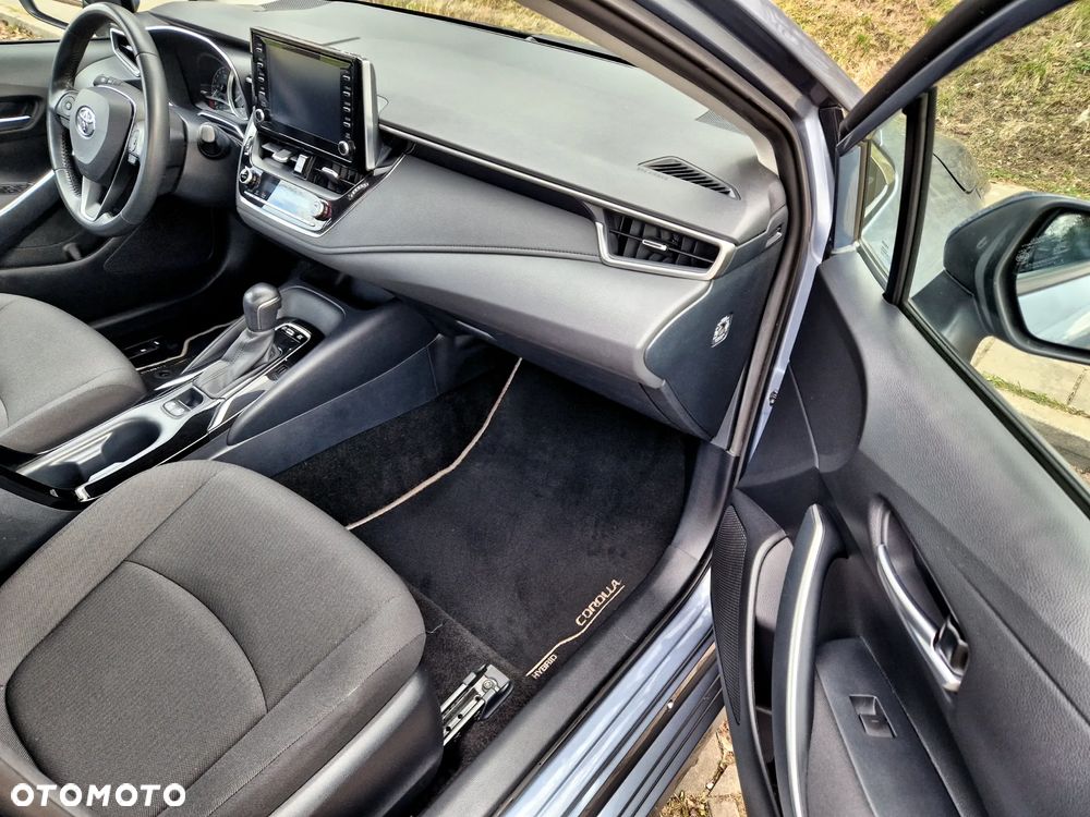 Toyota Corolla 1.8 Hybrid Comfort - 18