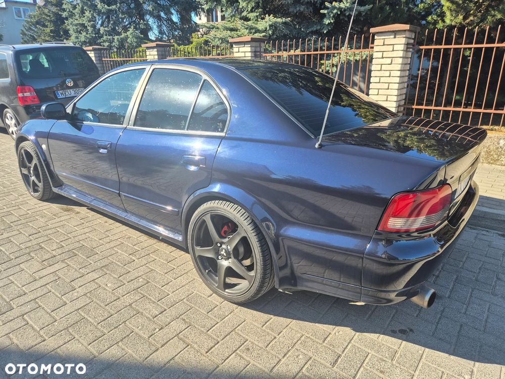 Mitsubishi Galant 2.5 V6 - 12
