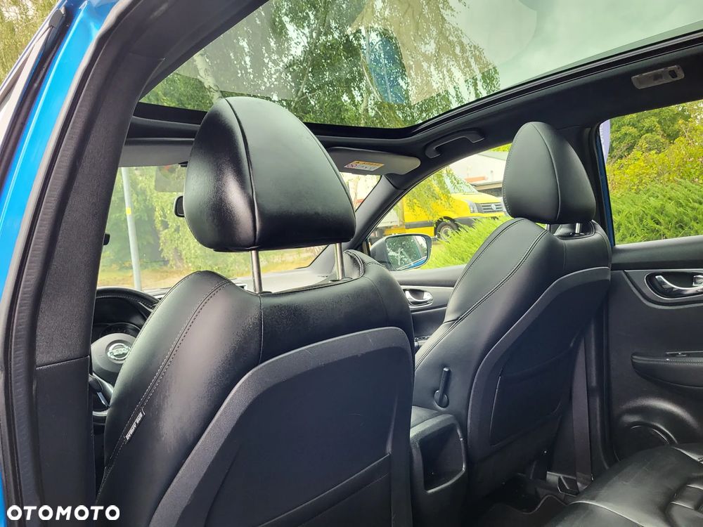 Nissan Qashqai 1.6 DCi 4x4 N-Connecta - 17