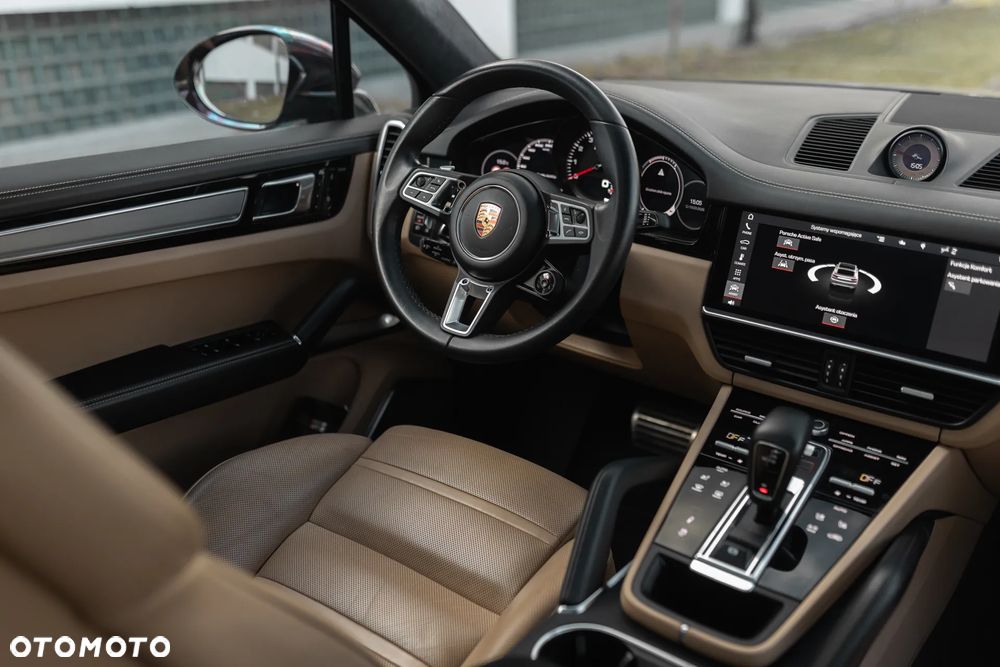 Porsche Cayenne - 17