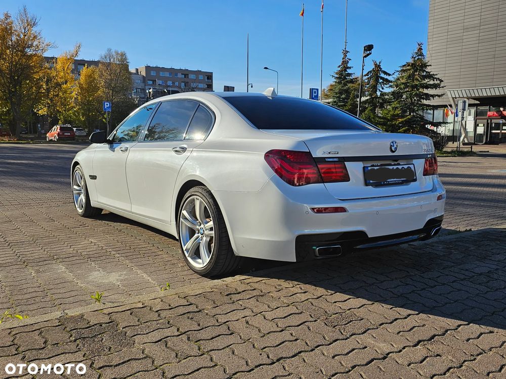 BMW Seria 7 750Li xDrive - 7