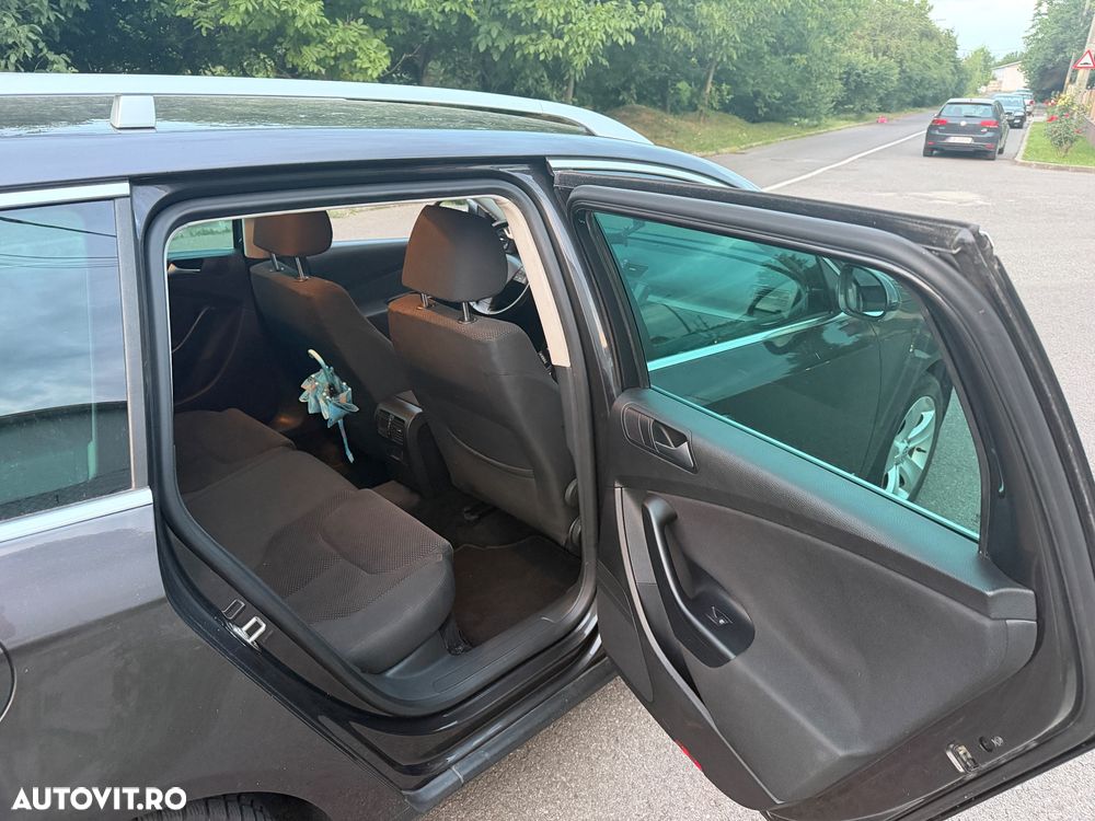 Volkswagen Passat 1.9 TDI Comfortline - 8