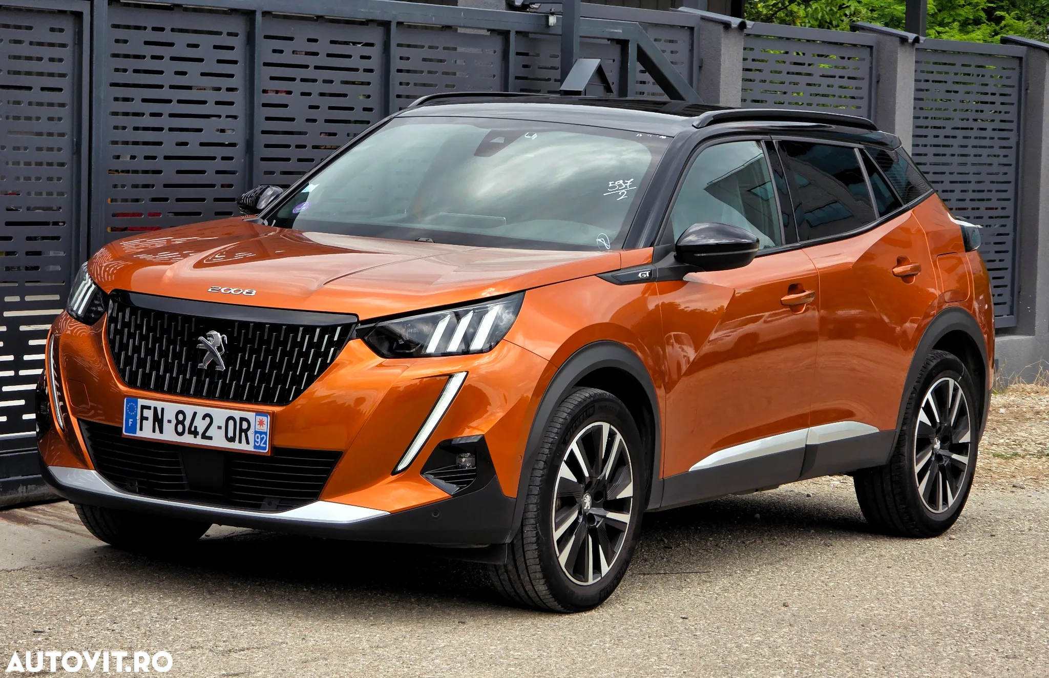Peugeot 2008 PureTech 155 EAT8 GT Pack - 7