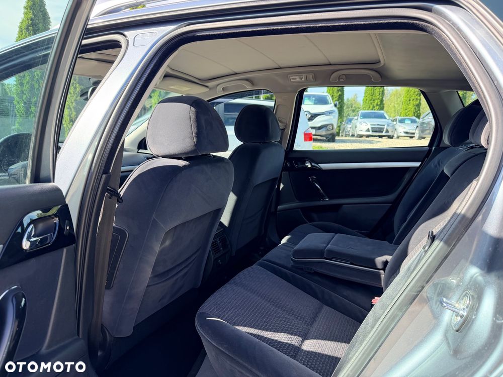 Peugeot 407 2.0 HDi Premium - 14