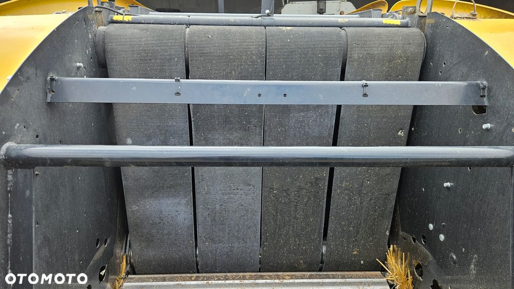 New Holland Roll-Belt 180 2021r - 13