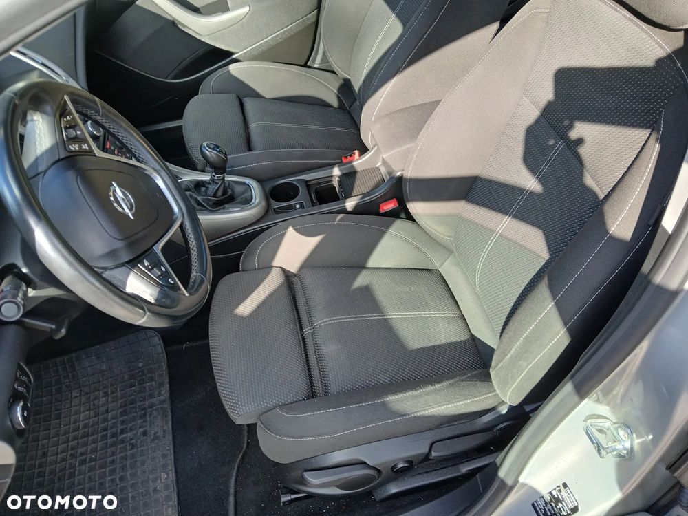 Opel Astra 1.4 ecoFLEX - 12