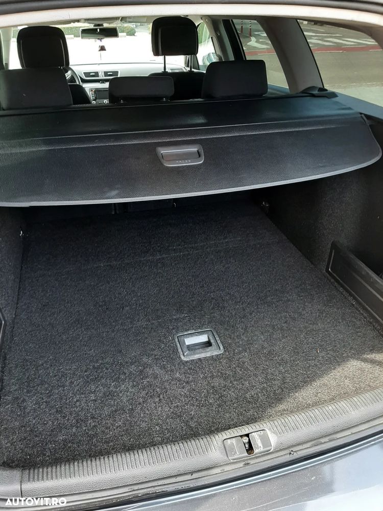 Volkswagen Passat 2.0 TDI Blue TDI DSG Comfortline - 10