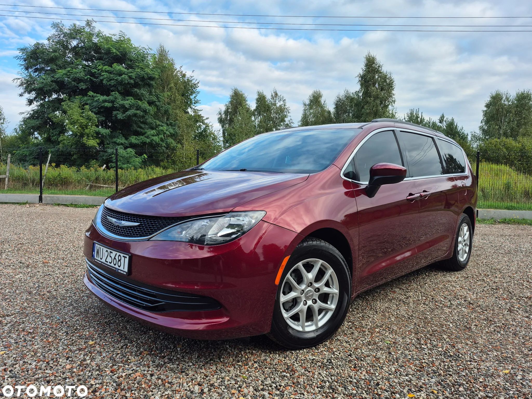 Chrysler Pacifica - 1