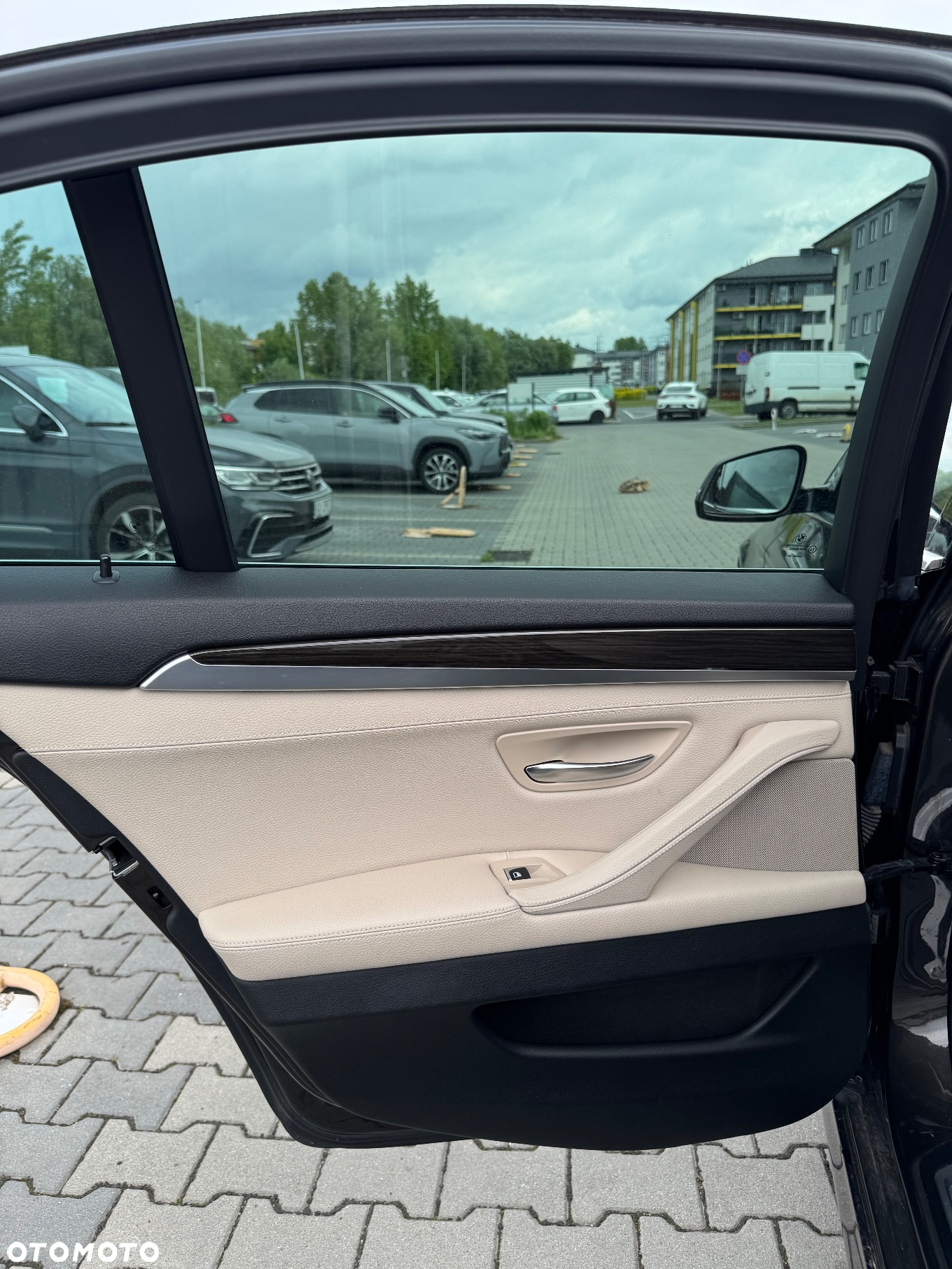 BMW Seria 5 525d xDrive Luxury Line - 9