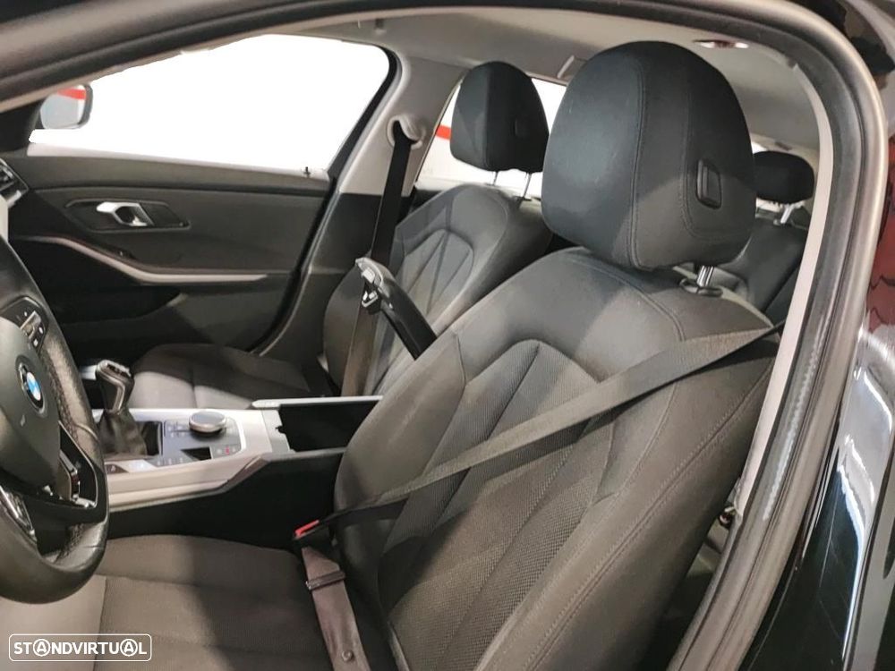 BMW 318 d - 6