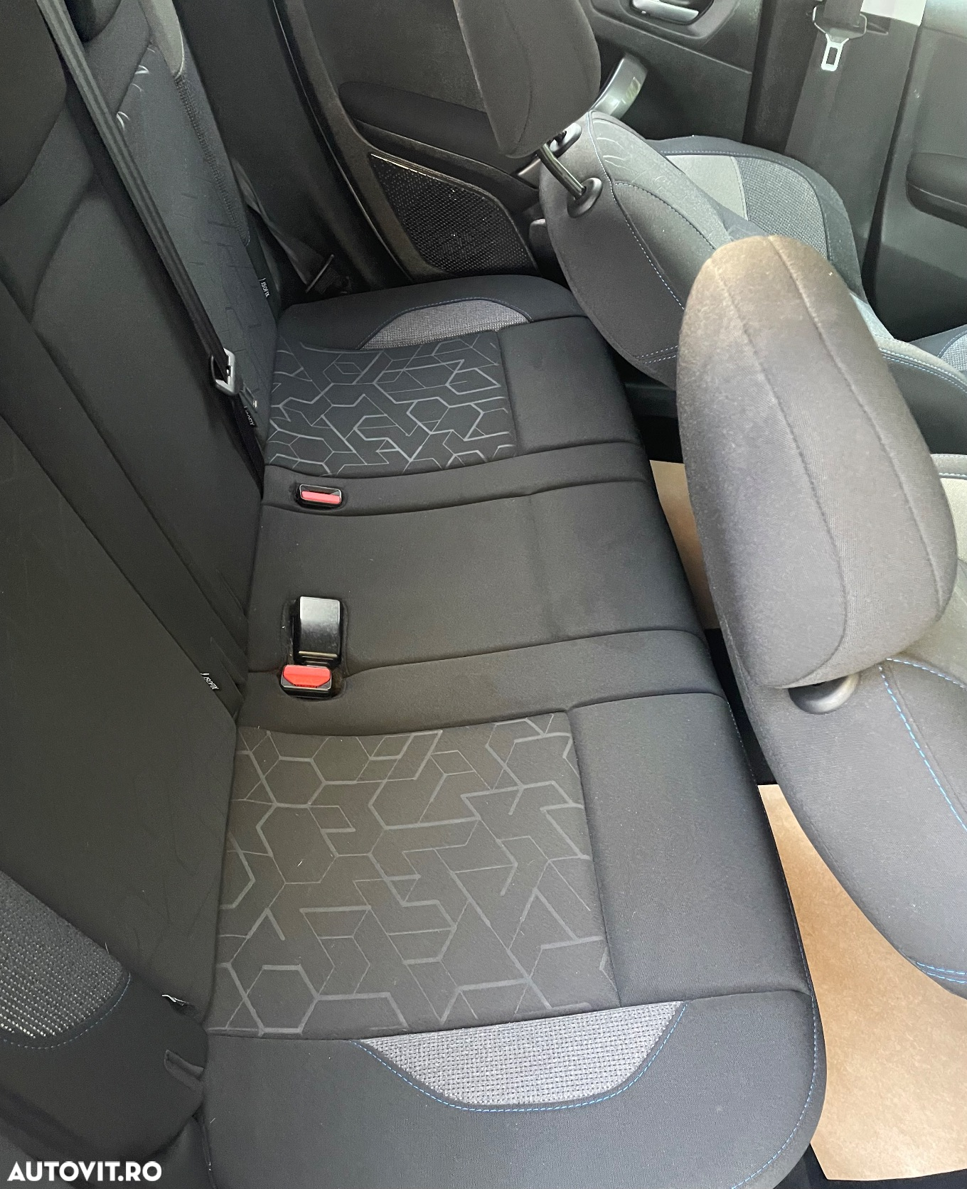Peugeot 2008 PureTech 100 Stop&Start Allure Pack - 11