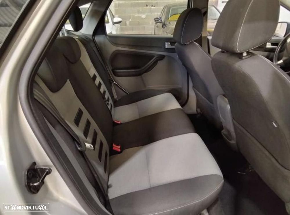 Ford Focus - 4