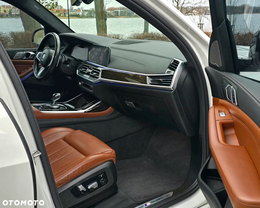BMW X7 xDrive40i - 9