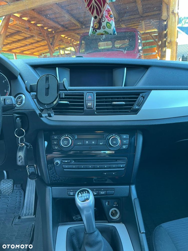 BMW X1 xDrive20d xLine - 9