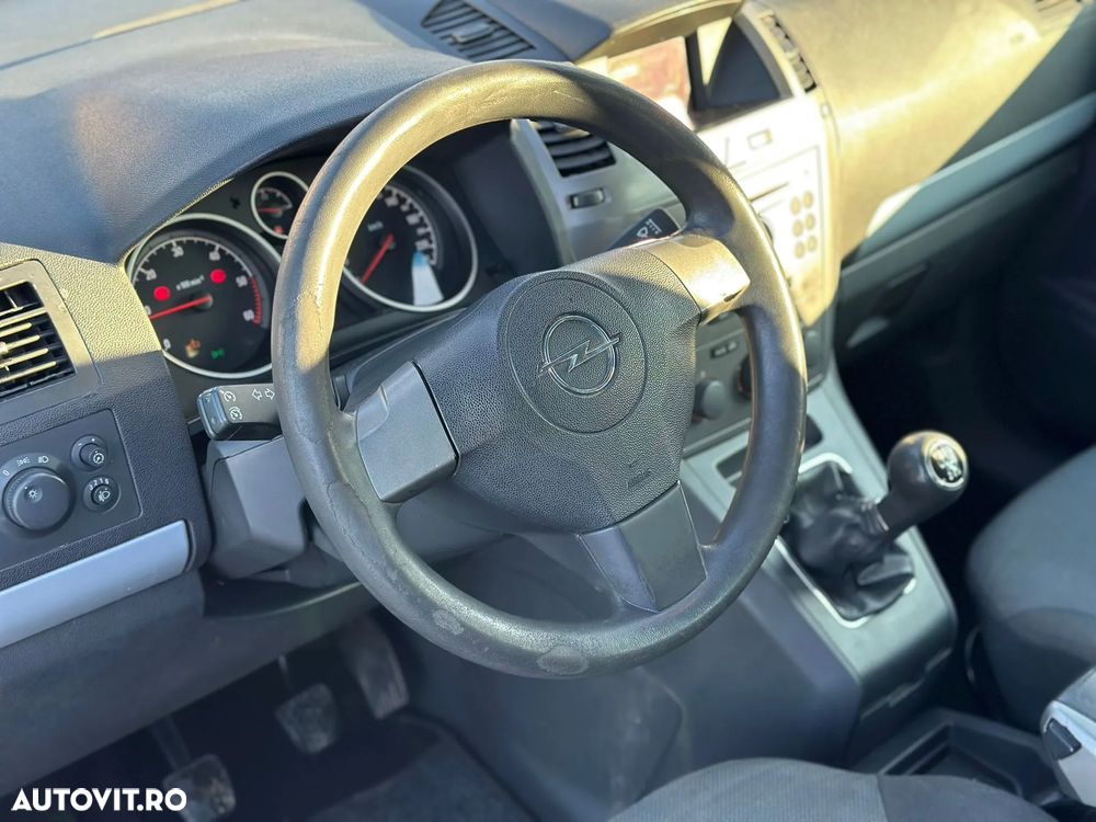 Opel Zafira 1.9 CDTI Essentia - 18