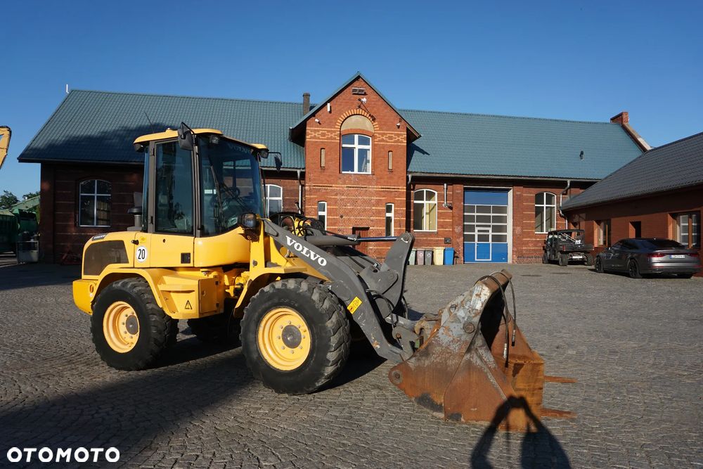 Volvo L 30G 5100h Krokodyl Widly