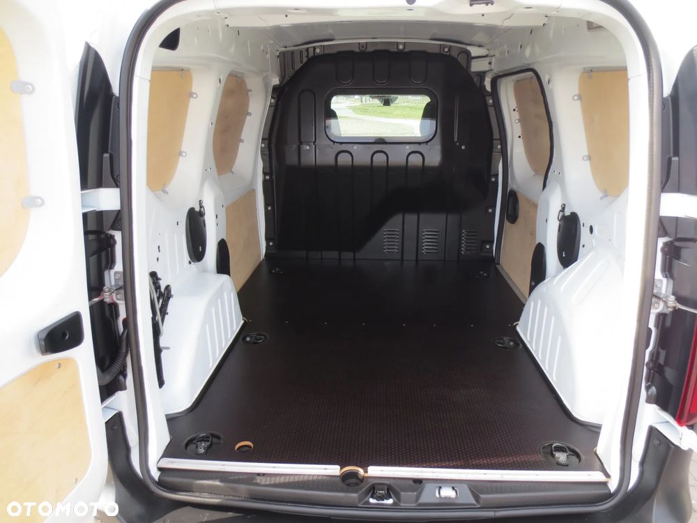 Renault EXPRESS  1.3/102 KM.  -ORYGINAŁ NISKI PRZEBIEG i LAKIER SALON POLSKA - 27