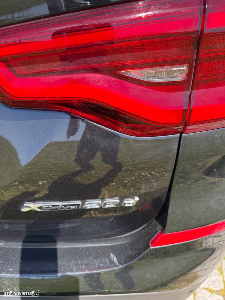 BMW X3 20 d xDrive Advantage Auto - 4