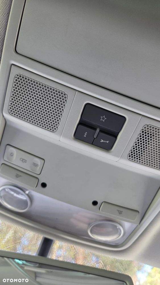 Volkswagen Passat CC 2.0 TDI DPF - 14