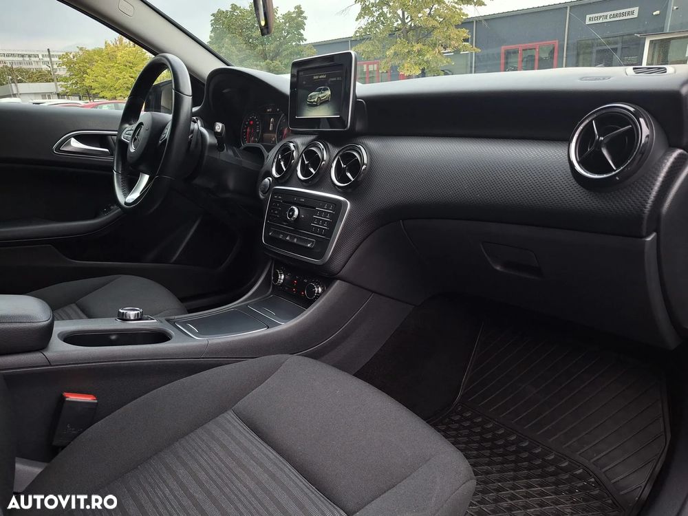 Mercedes-Benz A - 35