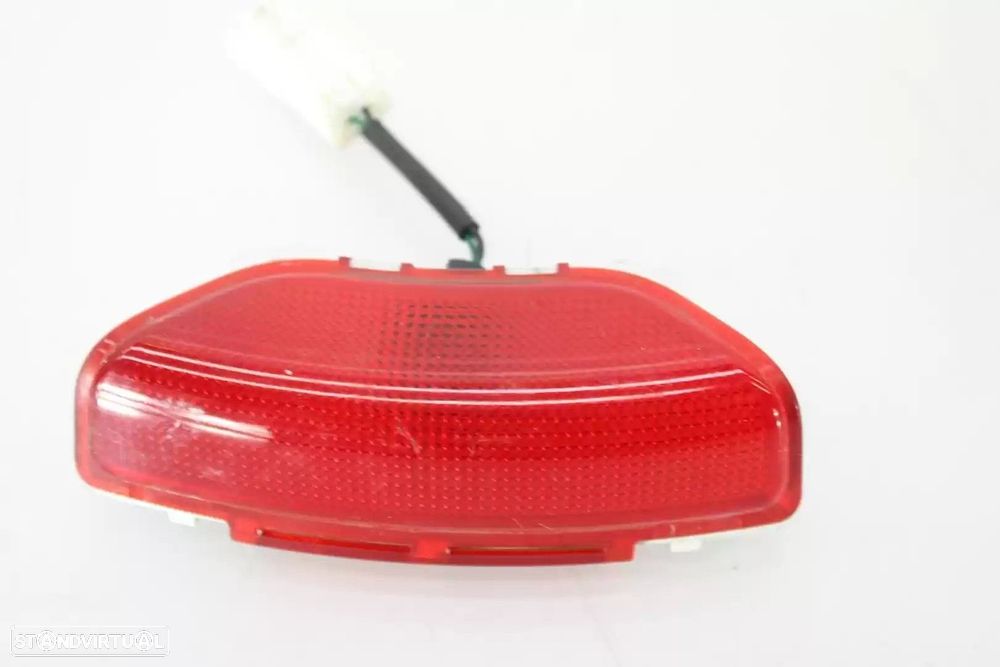 LUZ INTERIOR HYUNDAI SANTA FÉ II 2007 -PUERTA DERECHA - 1