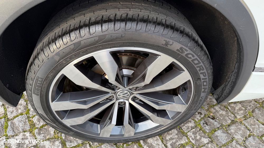 VW Tiguan 2.0 TDI R-Line DSG 4Motion - 32