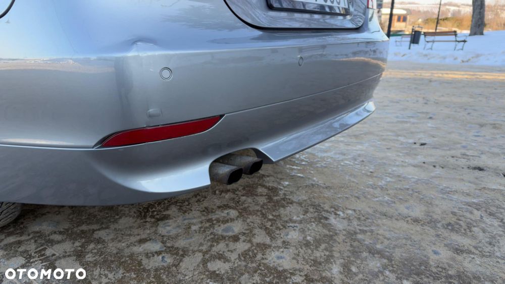 BMW Seria 5 520i Touring Edition Exclusive - 32