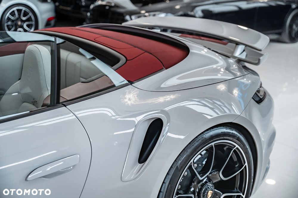 Porsche 911 Turbo S - 11