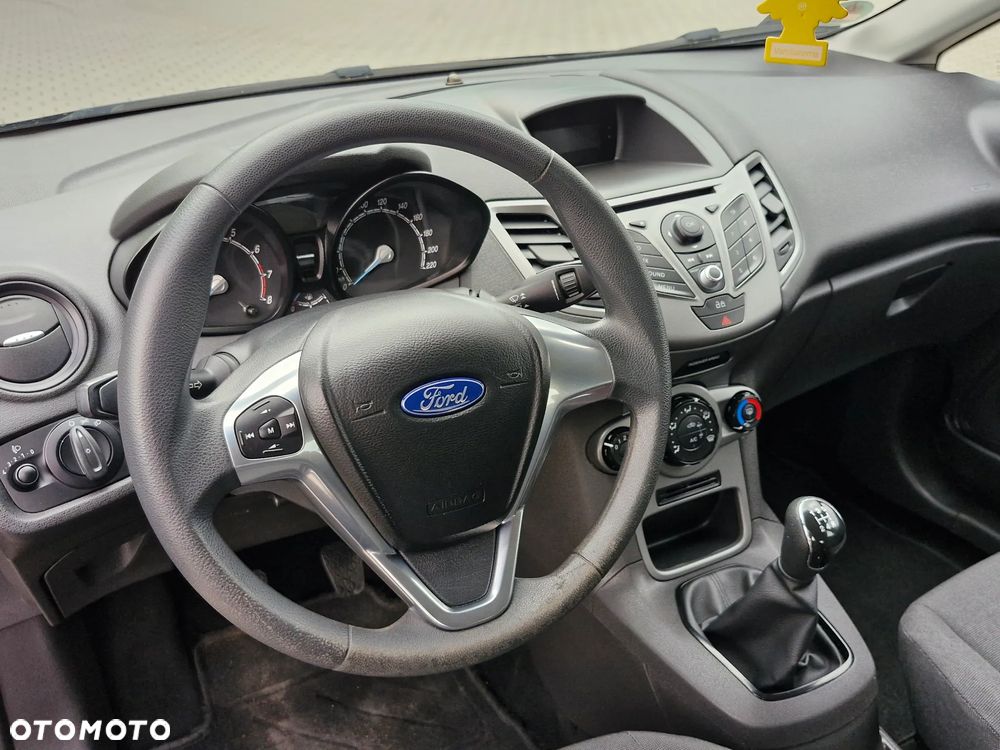 Ford Fiesta 1.25 Titanium EU5 - 27