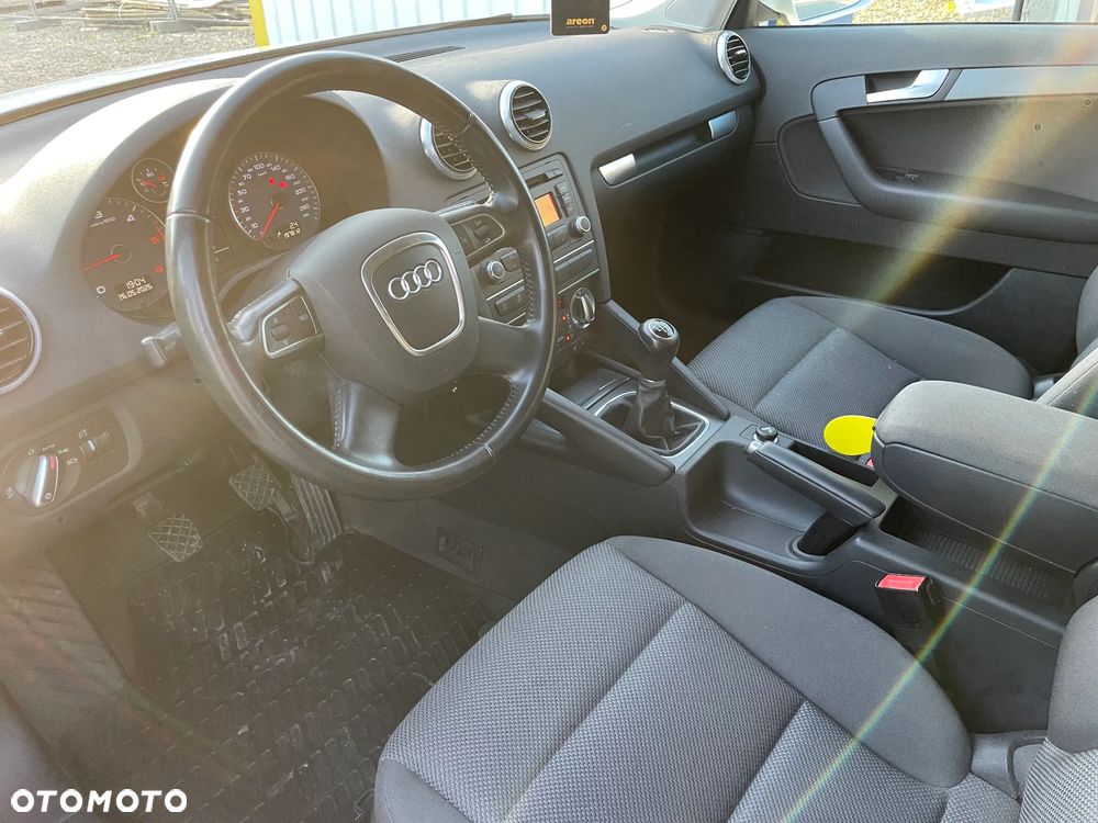 Audi A3 Sportback 1.6 TDI DPF Ambition - 15