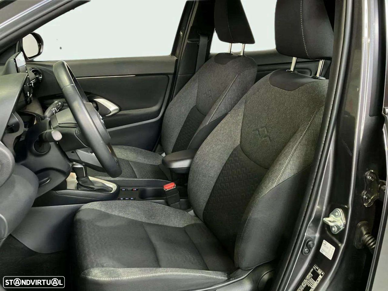 Toyota Yaris Cross 1.5 HDF Exclusive - 14