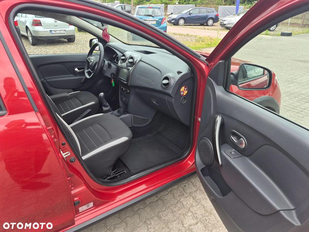 Dacia Sandero 0.9 TCe Laureate S&S EU6 - 26
