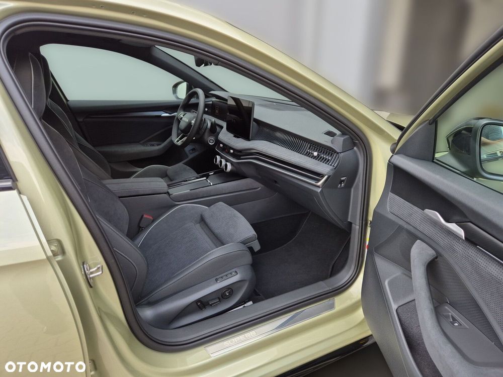 Skoda Superb - 16