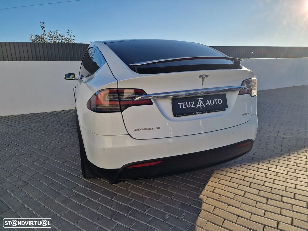 Tesla Model X 100D - 7