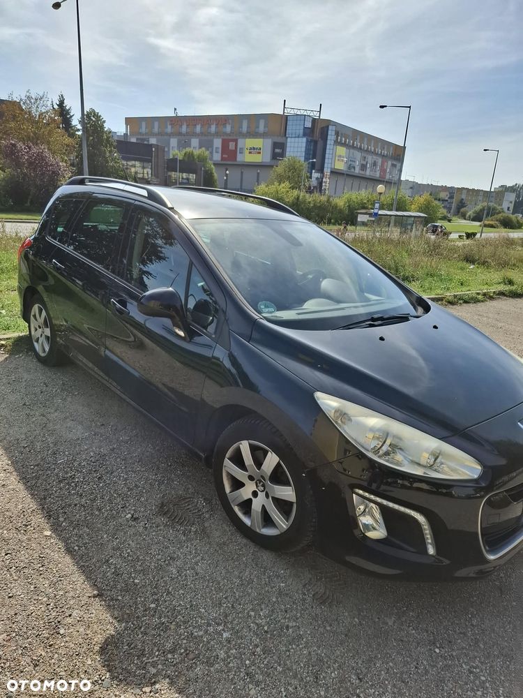 Peugeot 308 - 8