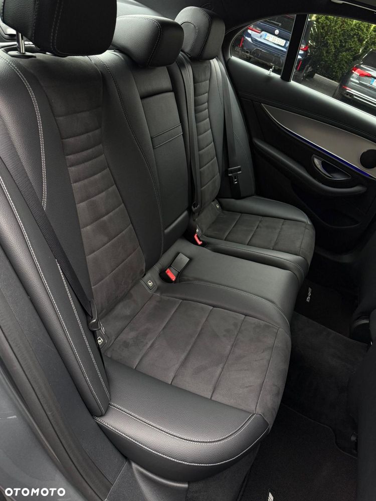 Mercedes-Benz Klasa E 220 d 9G-TRONIC - 18