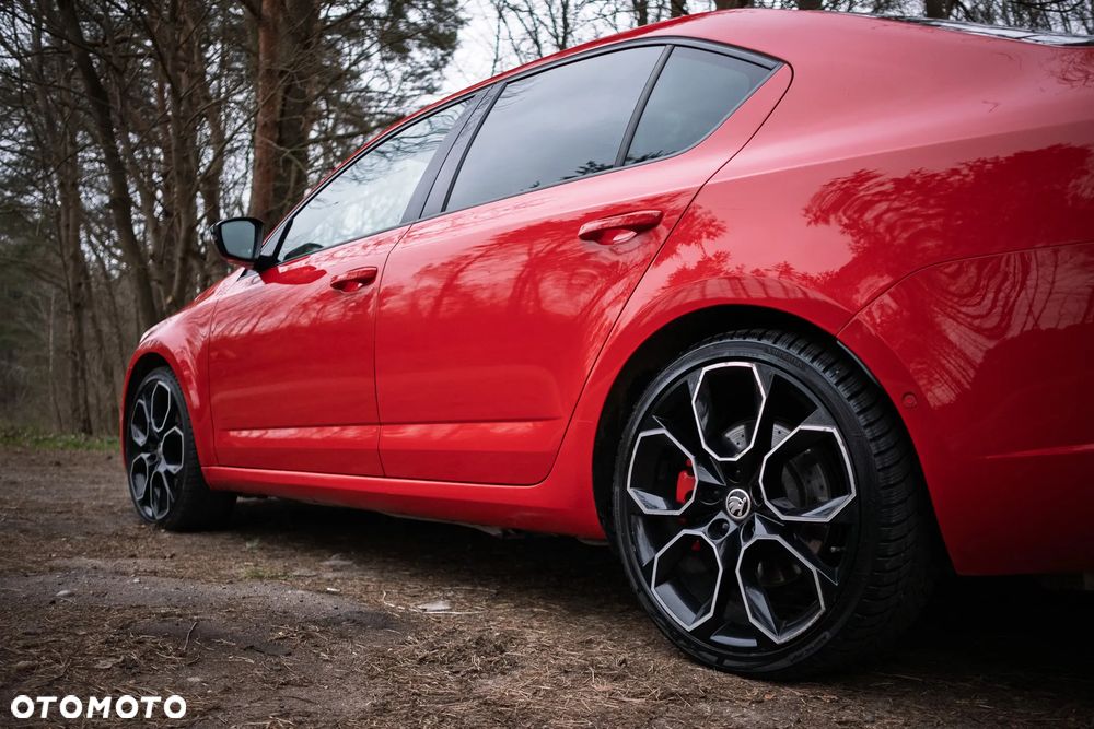 Skoda Octavia 2.0 TSI RS Challenge 245 DSG - 5
