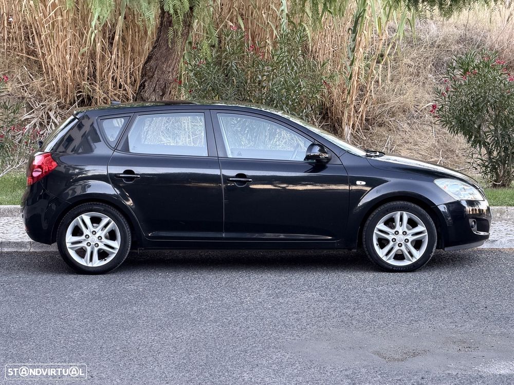 Kia Ceed 1.6 CRDi EX - 17
