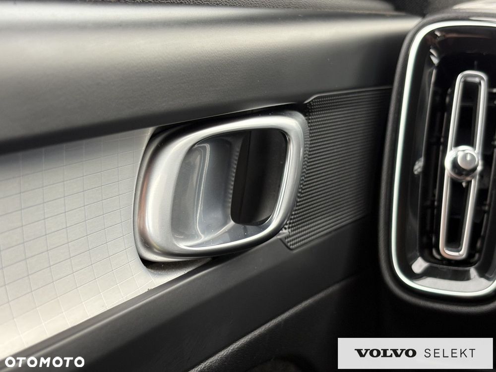 Volvo XC 40 - 31