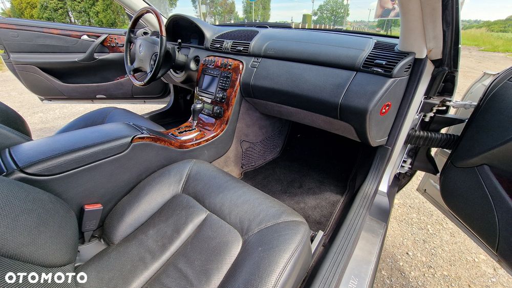 Mercedes-Benz CL - 16