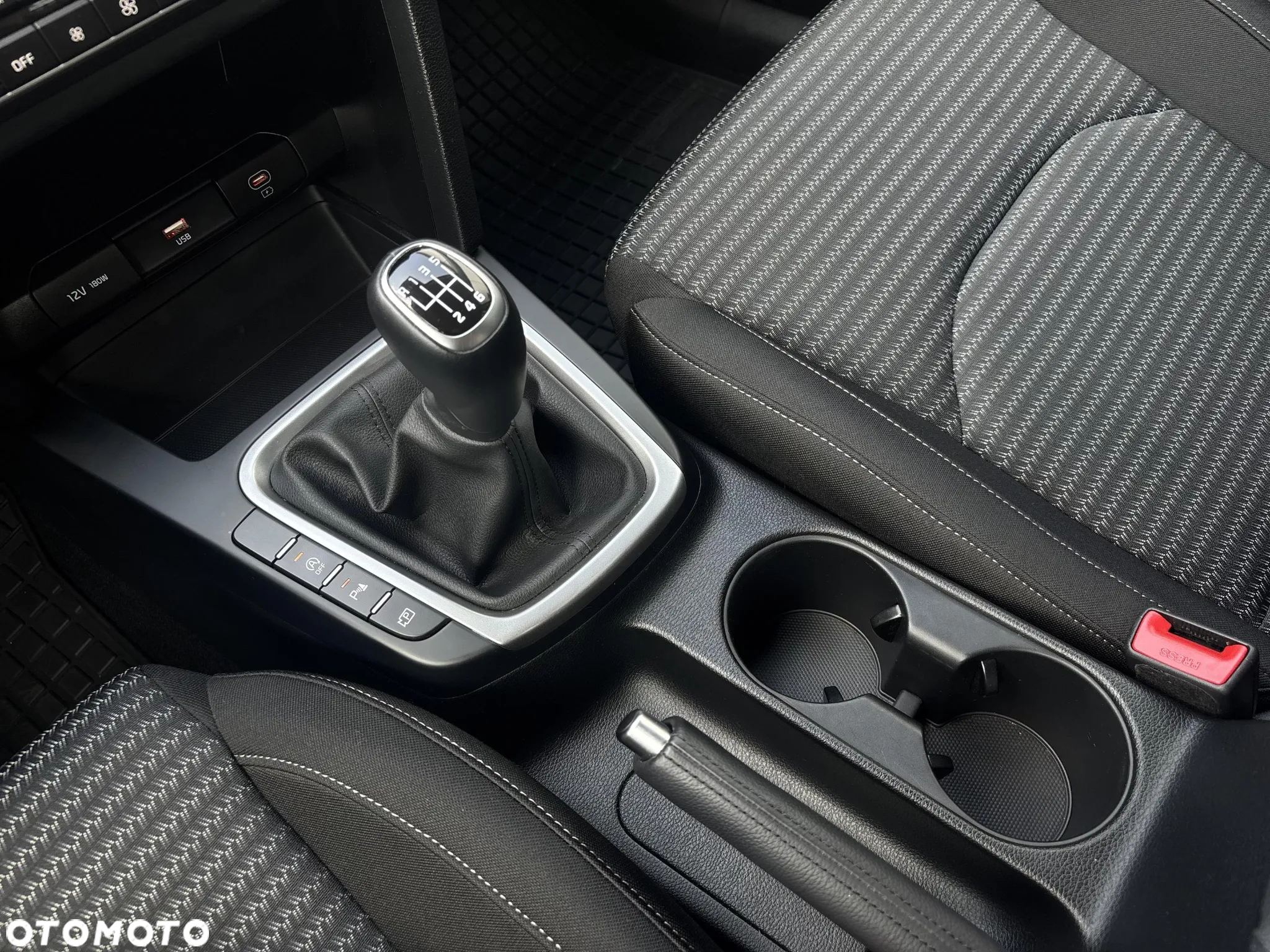 Kia Ceed 1.5 T-GDI M - 15