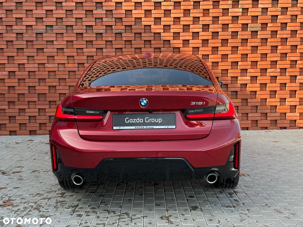 BMW Seria 3 318i M Sport - 5