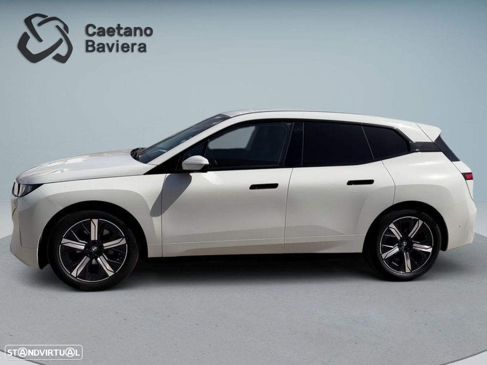 BMW ix xDrive 45 - 5